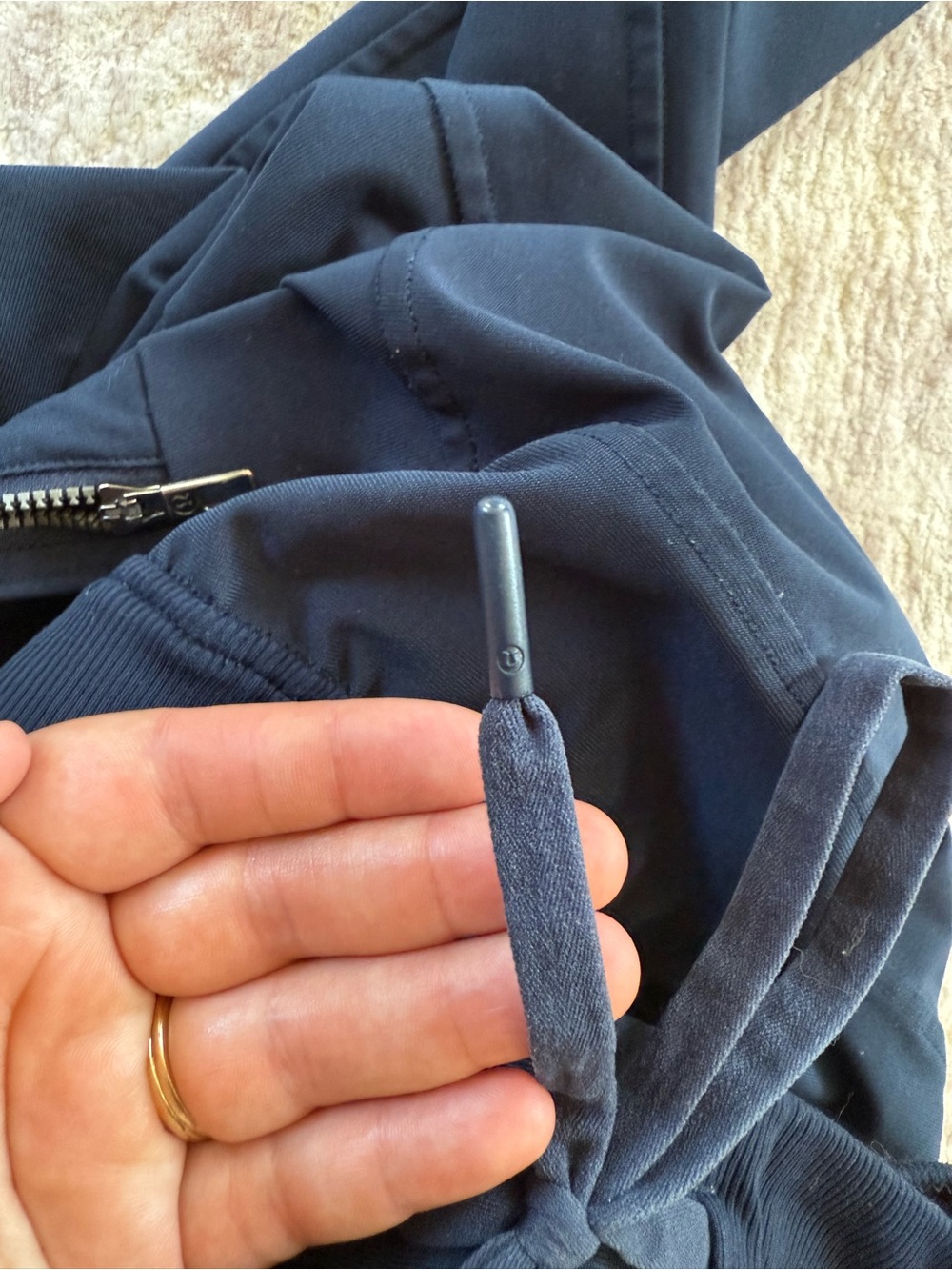 Lululemon - Picture 6 of 6